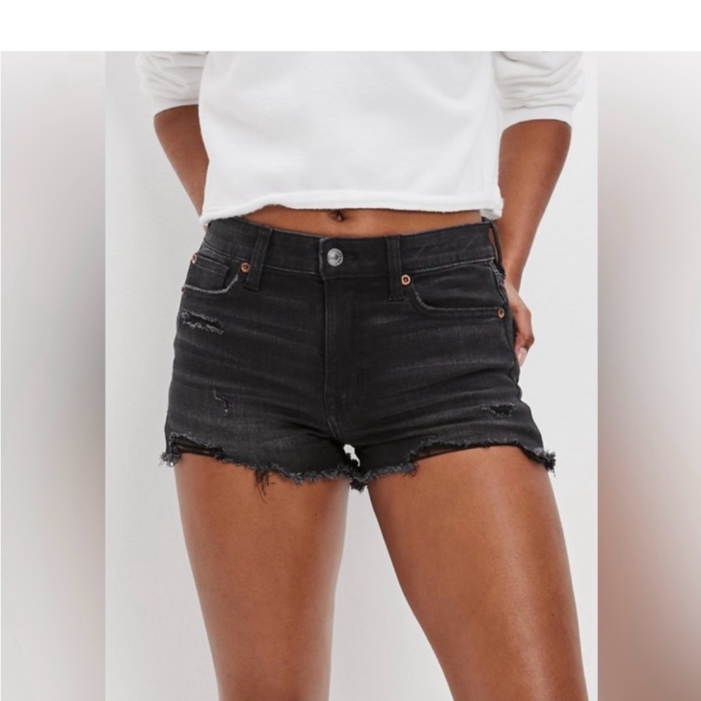 American Eagle 🦅 High-Rise Shortie - Black Distressed Jean Shorts, Size 10, GUC